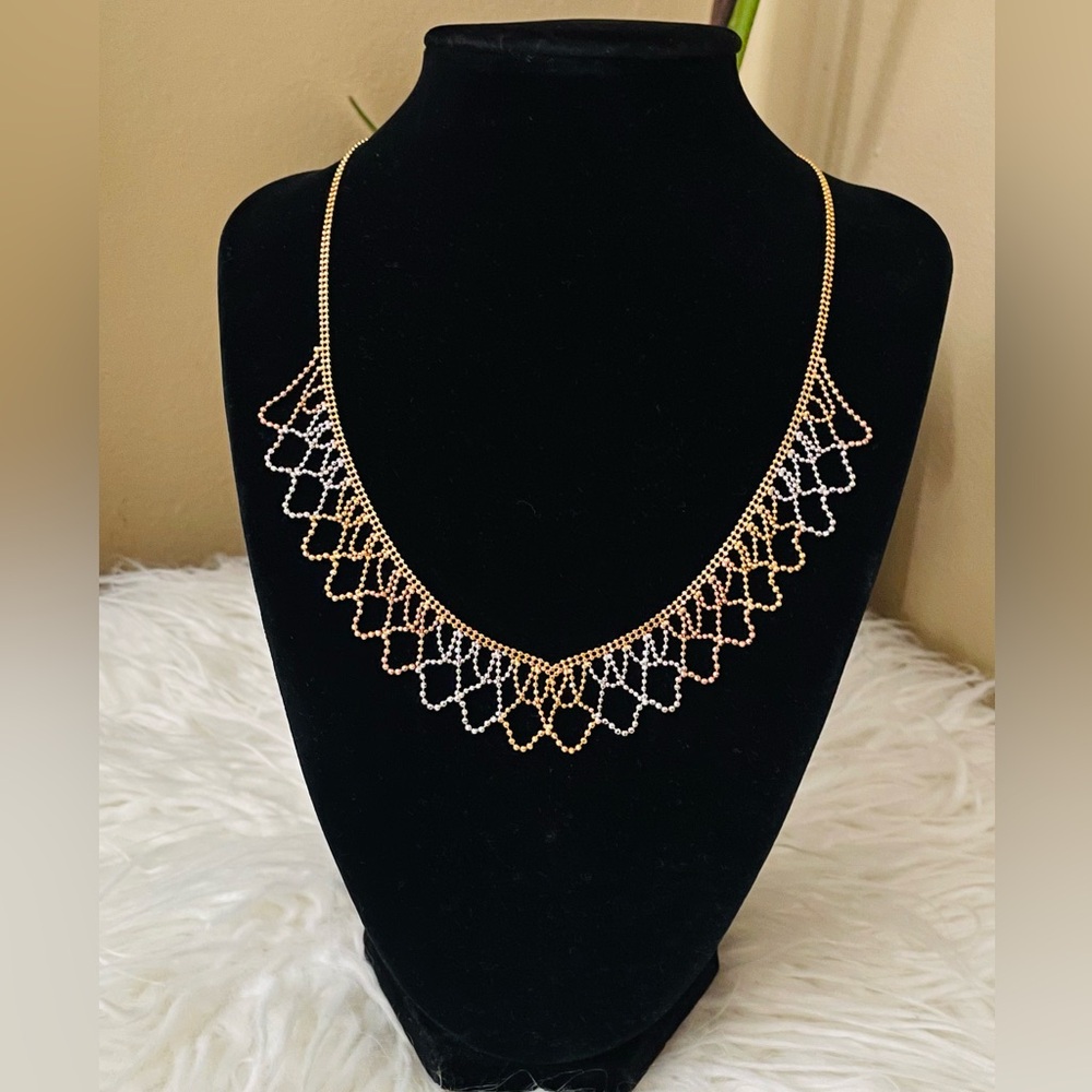 18K Solid 750 Cleopatra style Gold Necklace